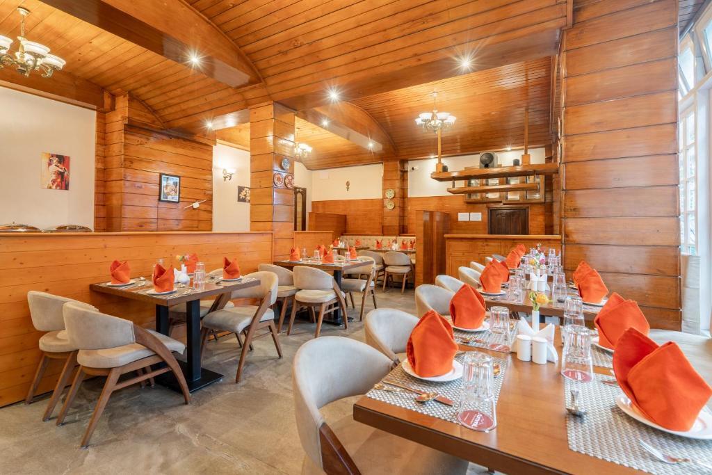 Гангток: Summit Alpine Abode