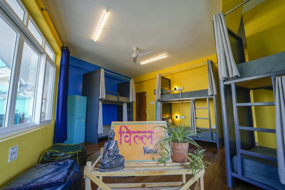 Бир: Chokling Art House