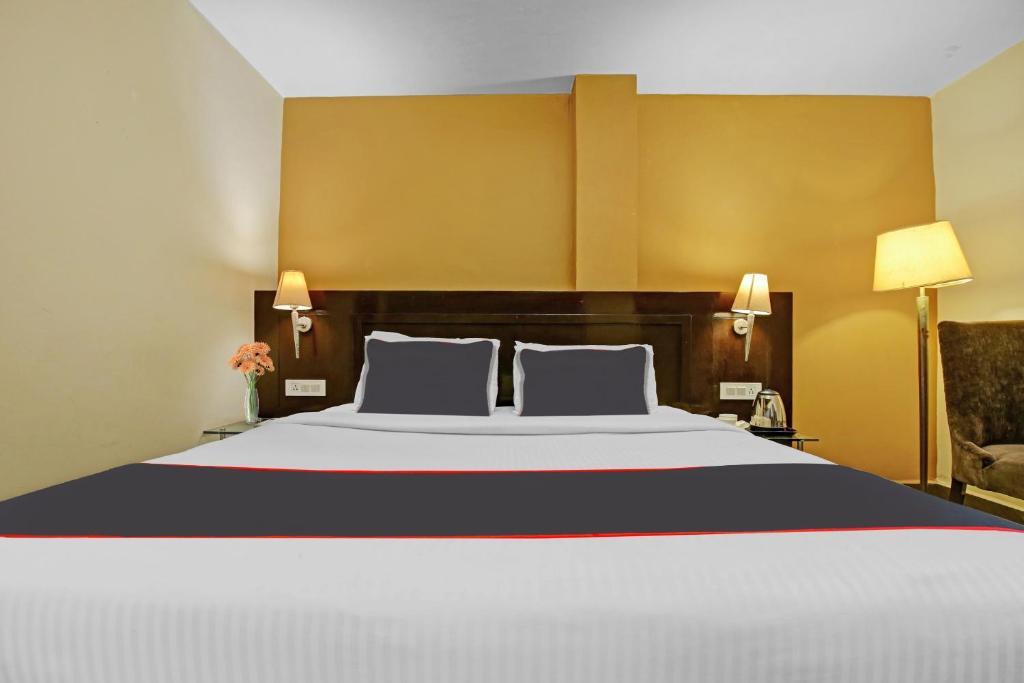 Лудхиана: Collection O 92973 Hotel Royal Jihaan