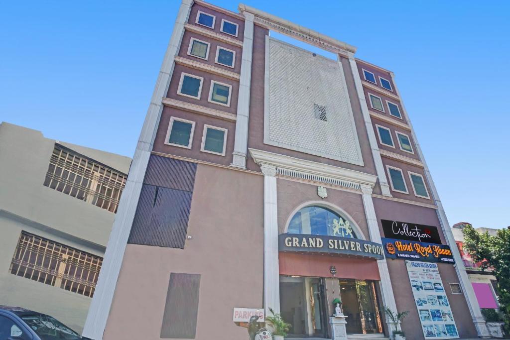 Лудхиана: Collection O 92973 Hotel Royal Jihaan