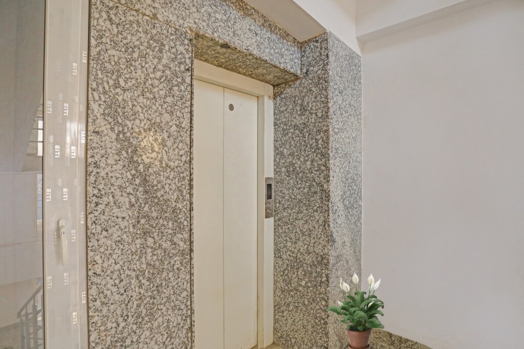 Газиабад: Townhouse 93629 Rasa Arcade