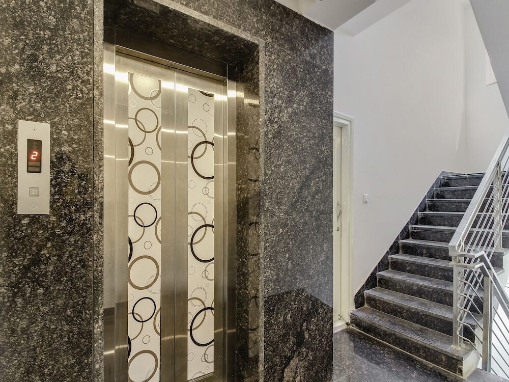 Хидерабад: Capital O HYD756 Hotel Green Leaf