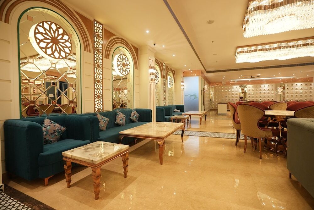 Большая Нойда: Lime Tree Hotel and Banquet Greater Noida