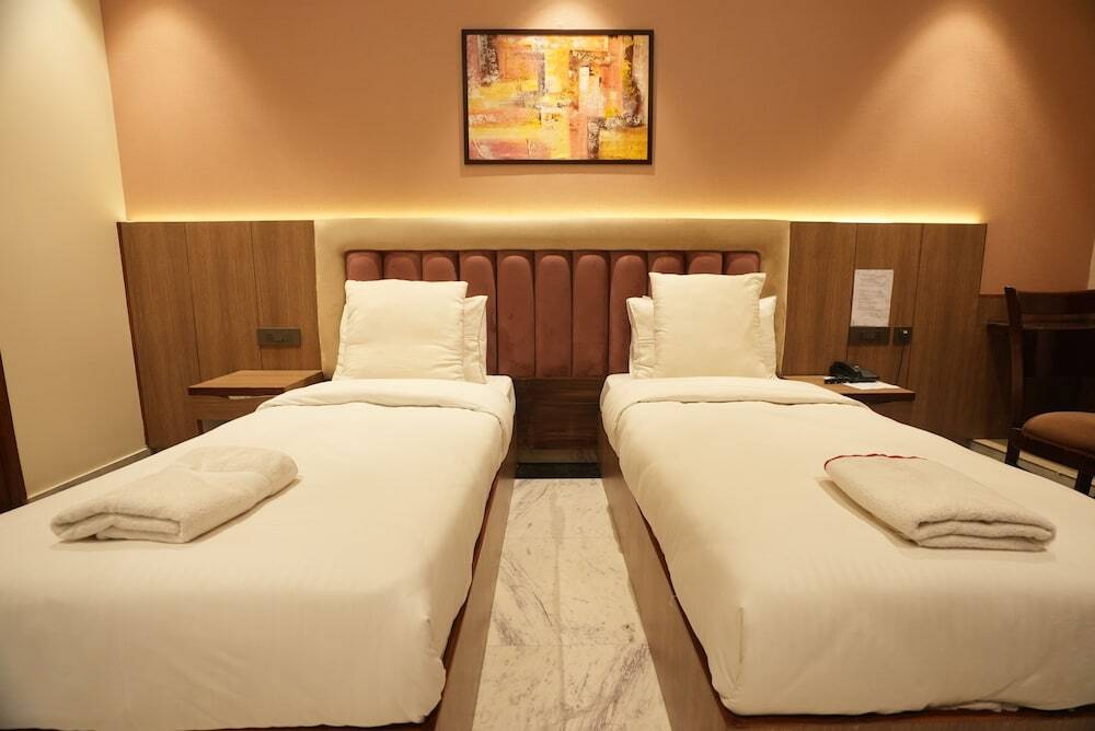 Большая Нойда: Lime Tree Hotel and Banquet Greater Noida