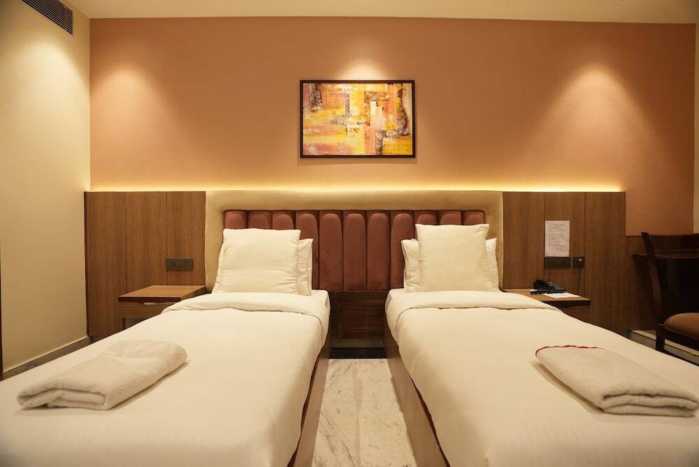 Большая Нойда: Lime Tree Hotel and Banquet Greater Noida
