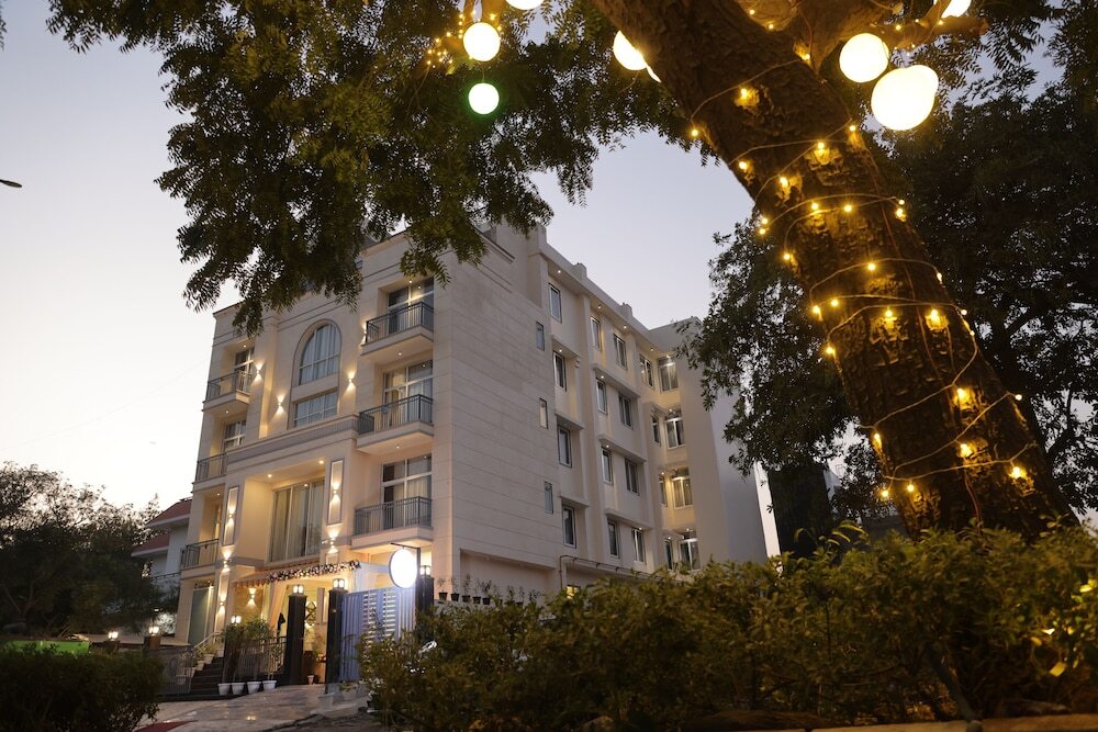 Большая Нойда: Lime Tree Hotel and Banquet Greater Noida
