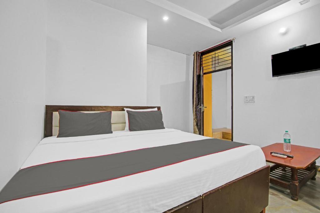 Газиабад: Capital O 86220 Hotel Sunshine 2