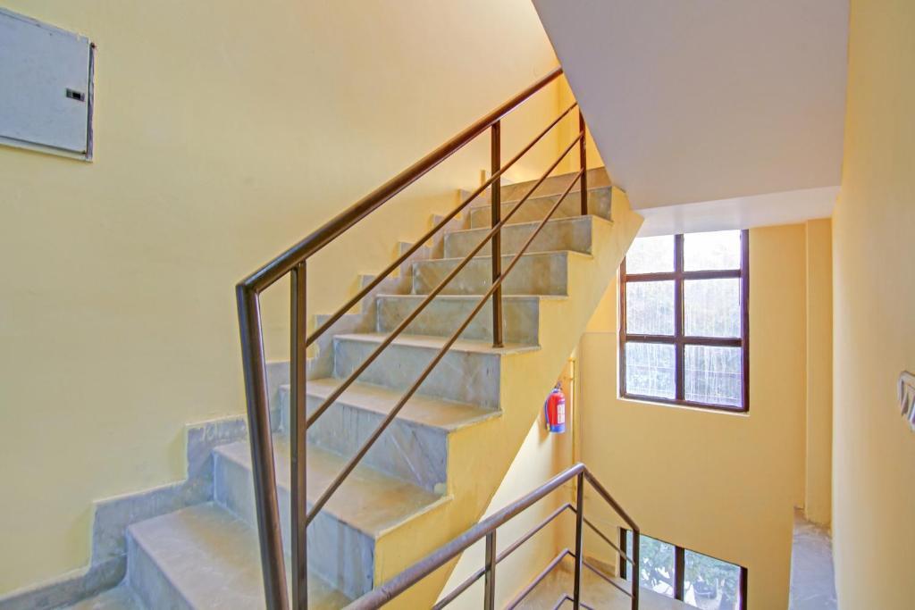 Газиабад: Capital O 86220 Hotel Sunshine 2