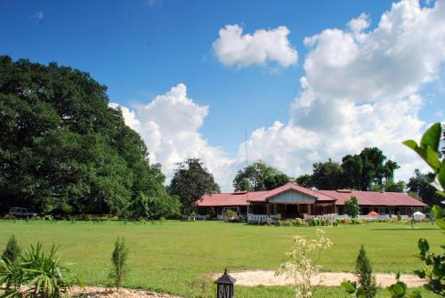 Джорхат: Banyan Grove