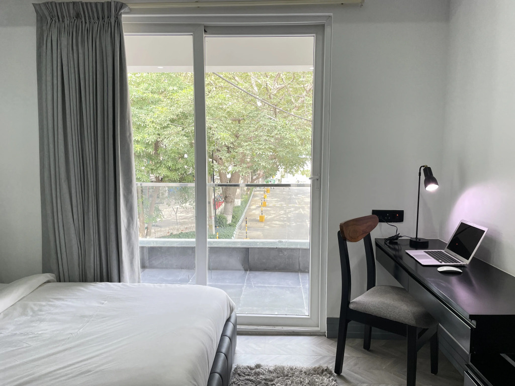 Superior Studio Serviced Apartment @Bedchambers — фото 2