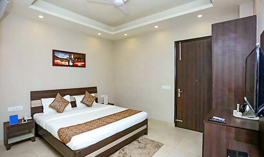 FabHotel Bliss Premium — фото 6