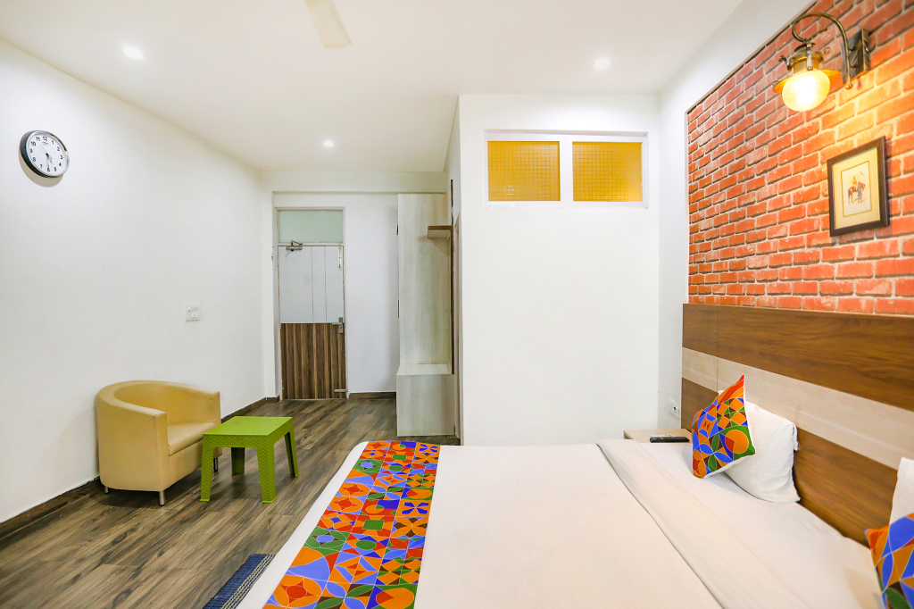 Гуруграм: Fabhotel Aravali Suites
