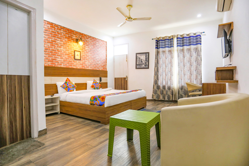 Гуруграм: Fabhotel Aravali Suites