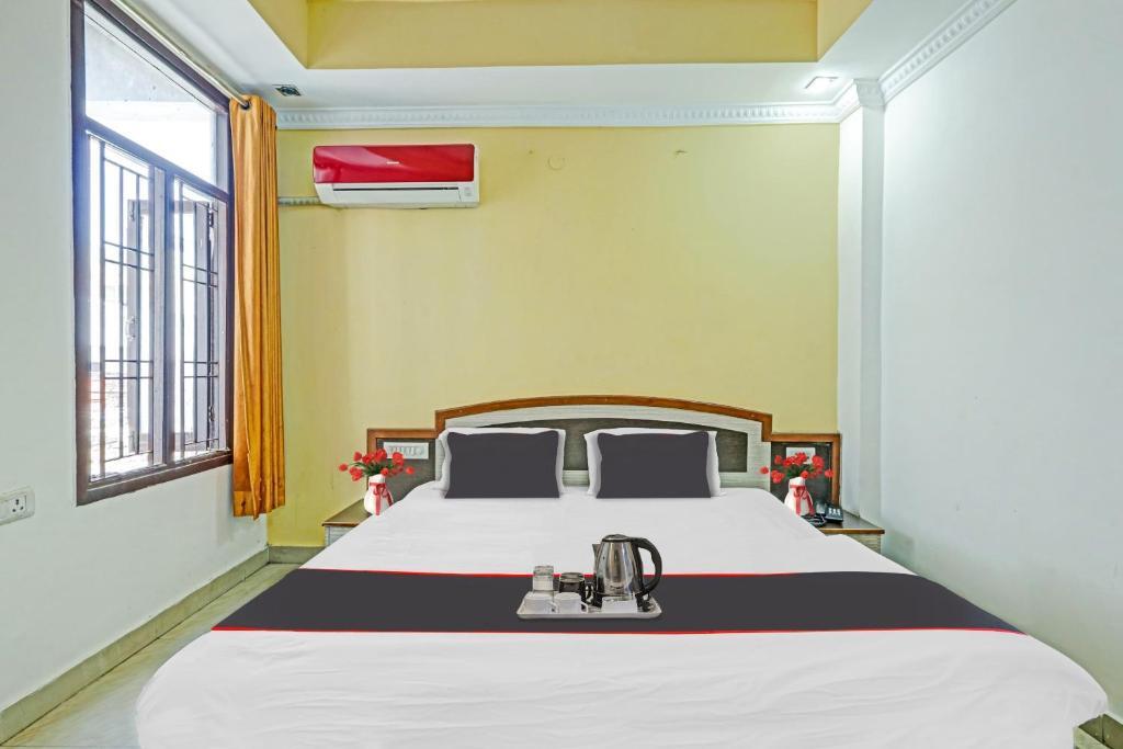Катра: Capital O 90742 Hotel Vidya Residency
