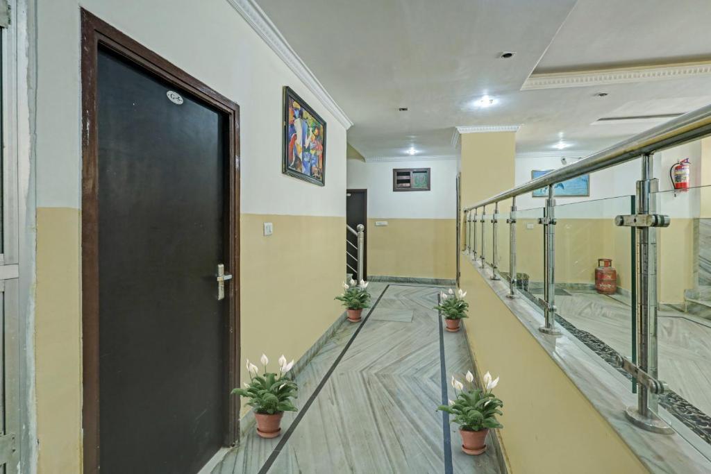Катра: Capital O 90742 Hotel Vidya Residency