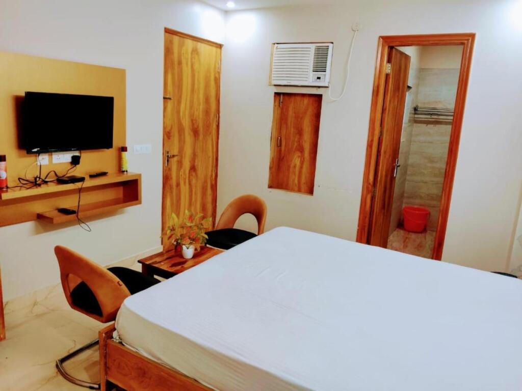 Гуруграм: The Palm Suites
