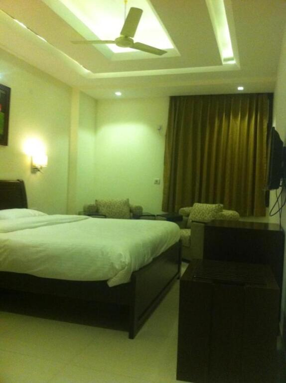 Гуруграм: Live Inn Hotel sector 45