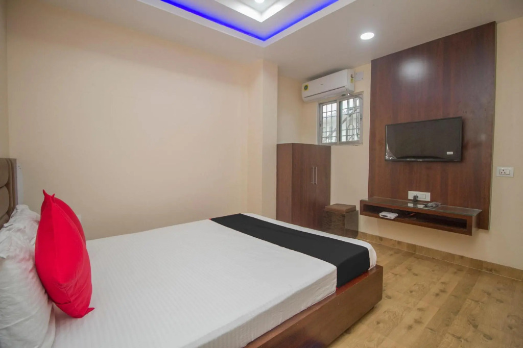 Куч-Бехар: Capital O Hotel Stay in