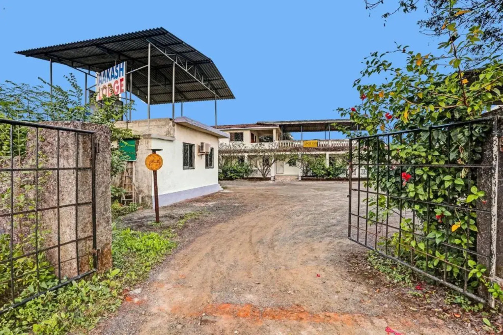 Тхане: SPOT ON 93323 Akash Lodge