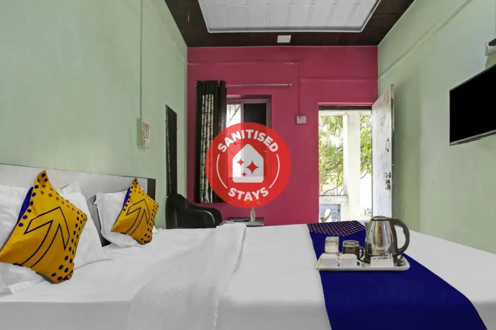 Тхане: SPOT ON 93323 Akash Lodge