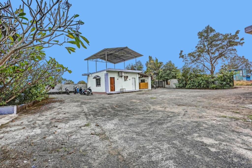 Тхане: SPOT ON 93323 Akash Lodge