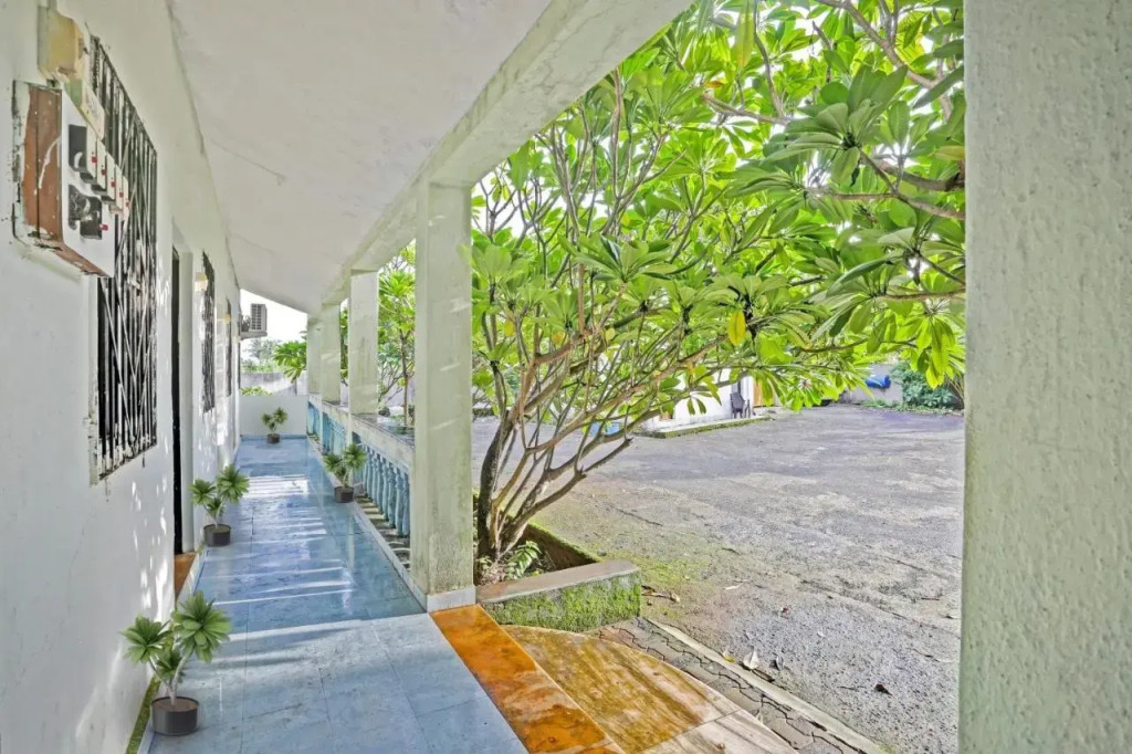 Тхане: SPOT ON 93323 Akash Lodge