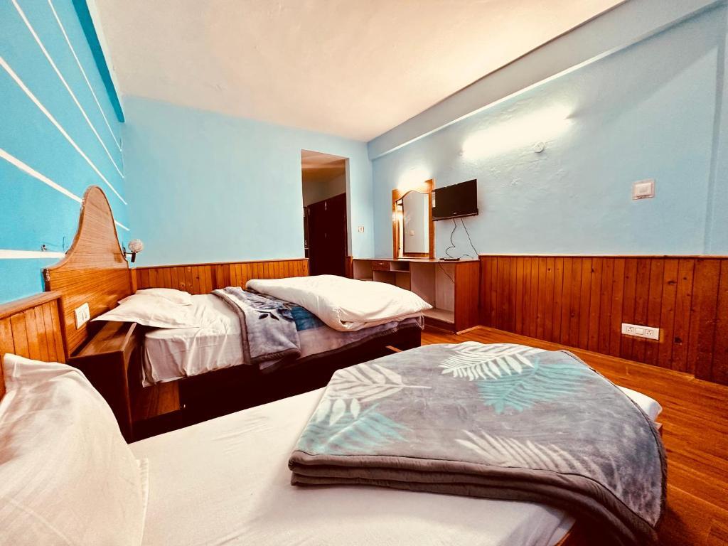 Манали: Hotel Daulat - Near Mall Road