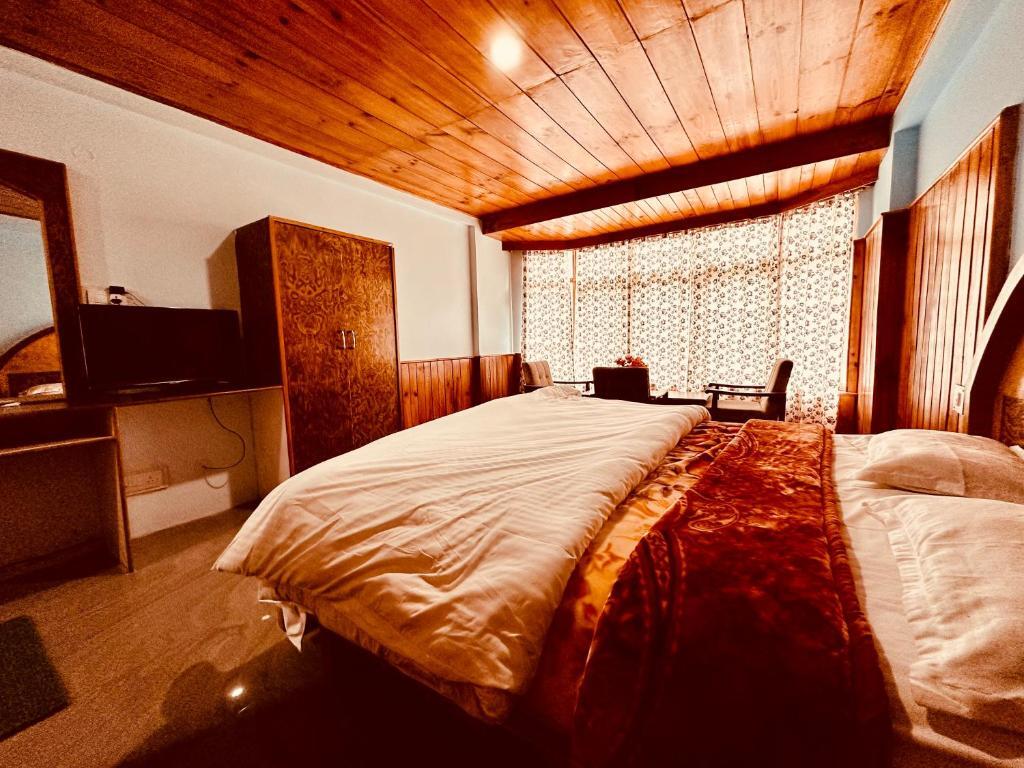Манали: Hotel Daulat - Near Mall Road