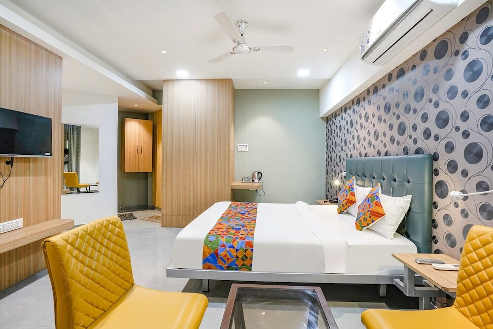 Тхане: Fabhotel Arc Palace