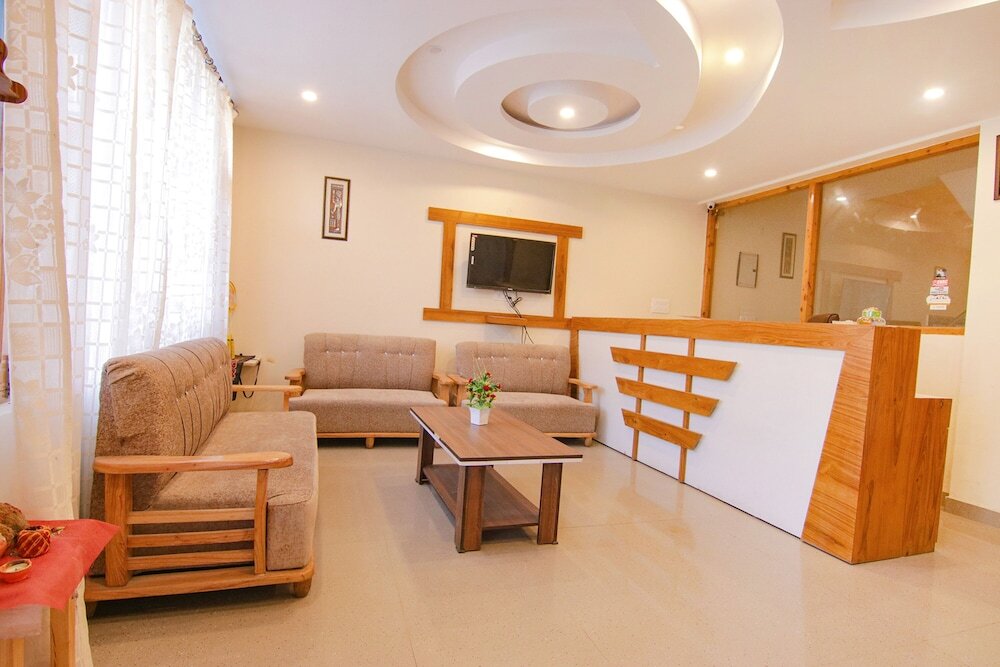 Манали: Fabhotel Hillside View