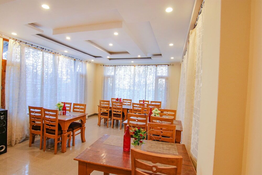 Манали: Fabhotel Hillside View