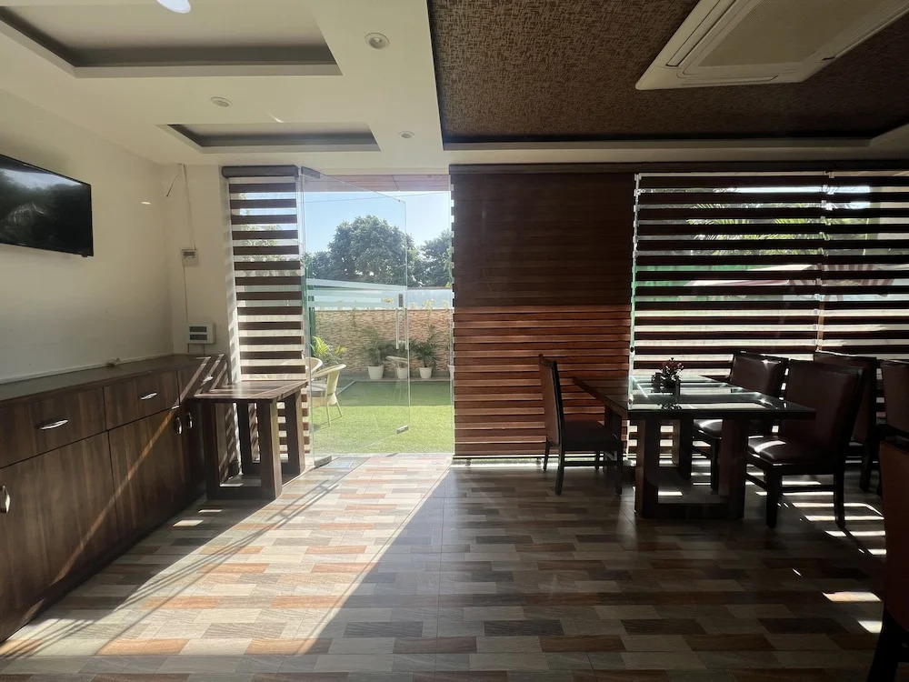 Гуруграм: Nikko Palm Bliss Boutique Hotel