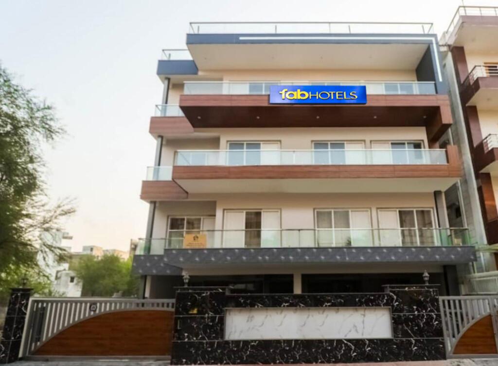 Fabhotel Skylight Inn — фото 1
