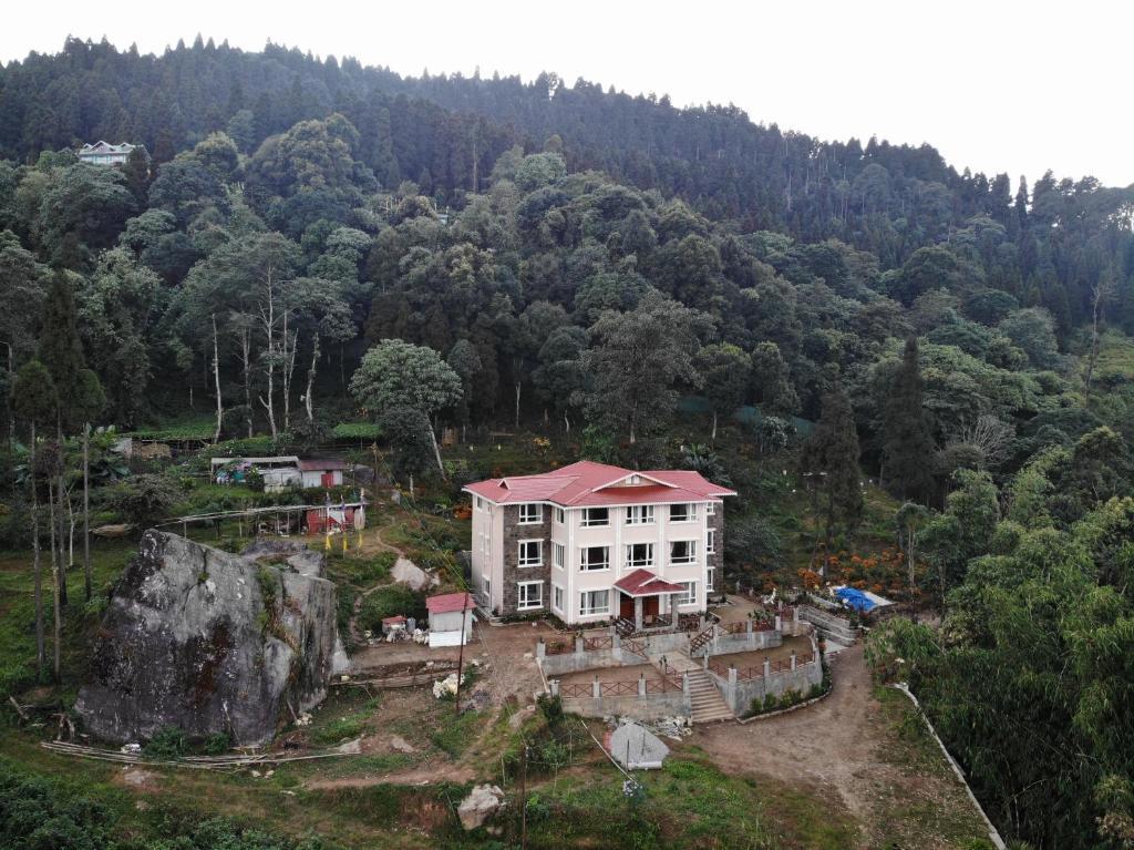 Наябазар: Tinchuley Ratna Vajra Vatika Resort