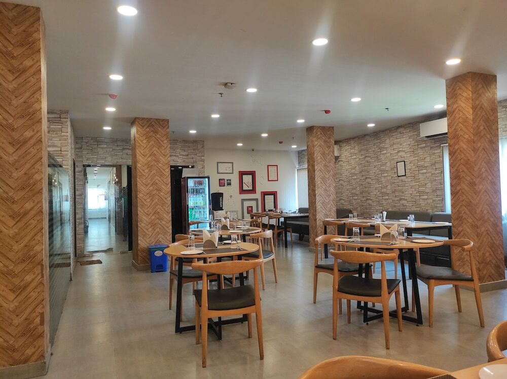 Гувахати: NK Hotel - Guwahati