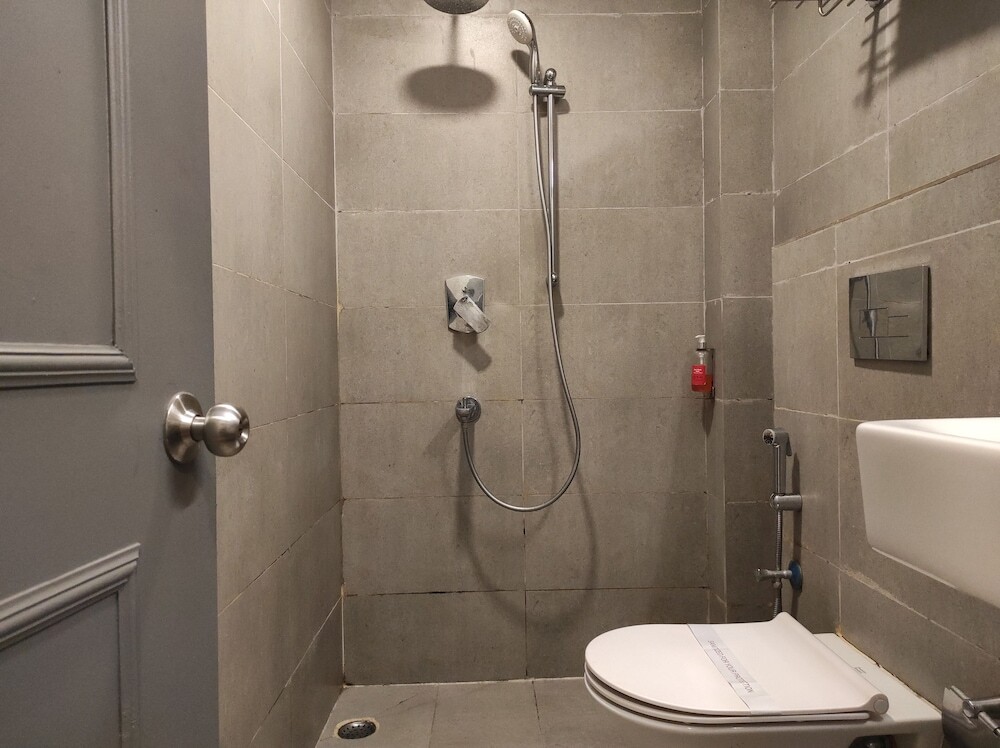 Гувахати: NK Hotel - Guwahati