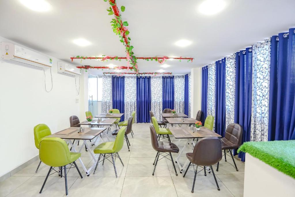 Газиабад: FabHotel Indirapuram by SBG Near Sec 62 Noida
