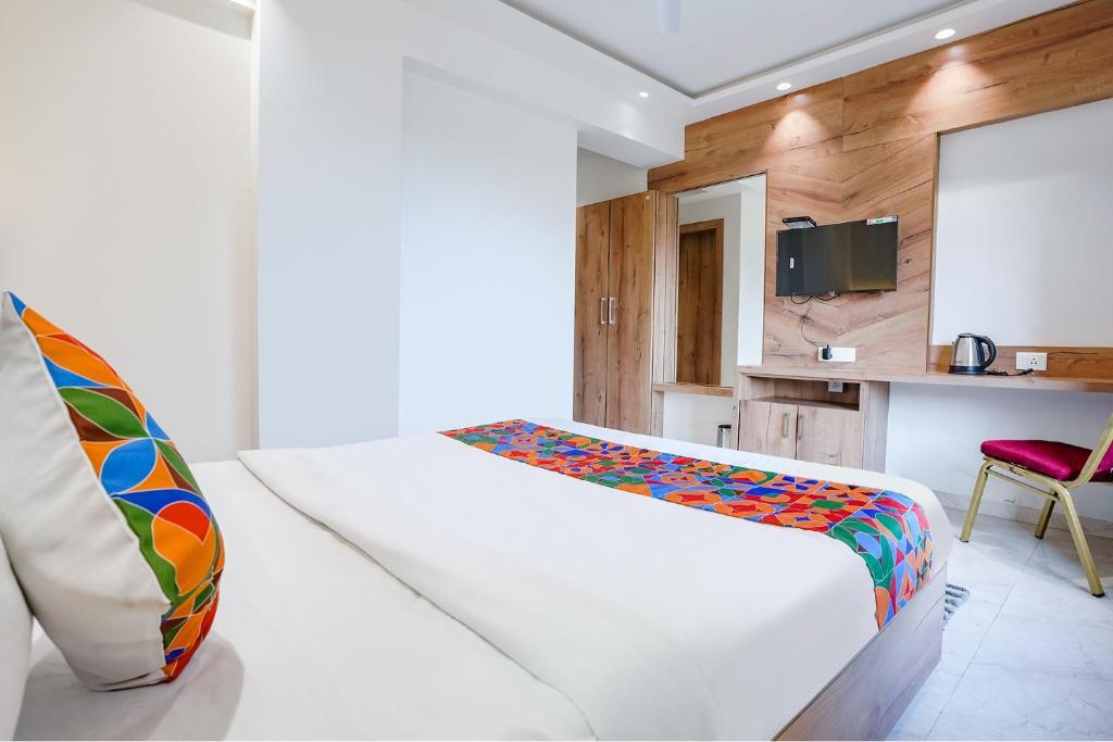 Пимпри-Чинчвад: Pancharatna Regency by Fabhotel