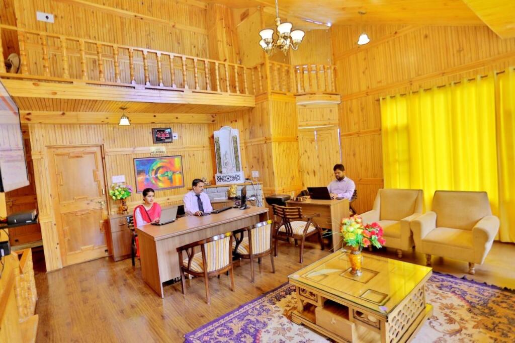 Манали: Amara Resorts Manali