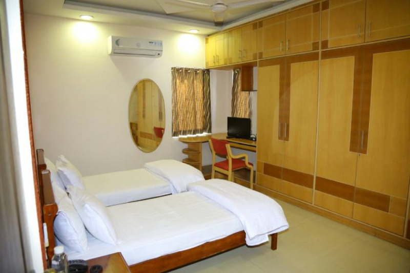 Хидерабад: Swan Suites Madhapur
