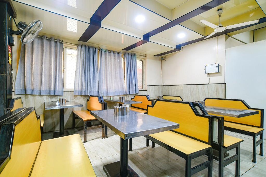Удджайн: FabHotel Satyug Jaisinghpura