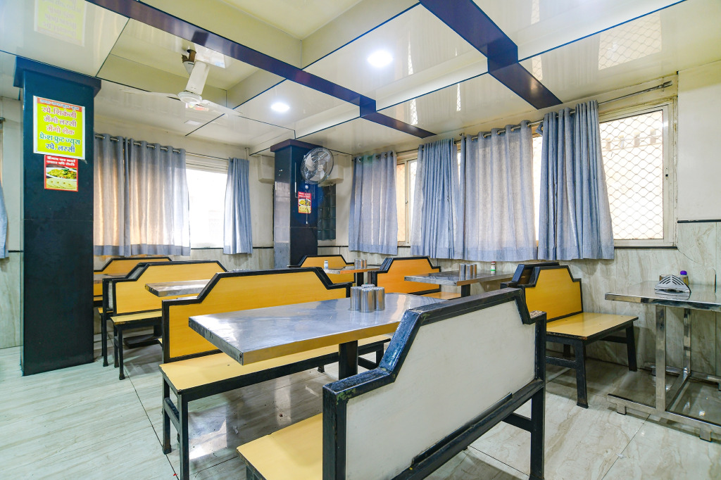 Удджайн: FabHotel Satyug Jaisinghpura