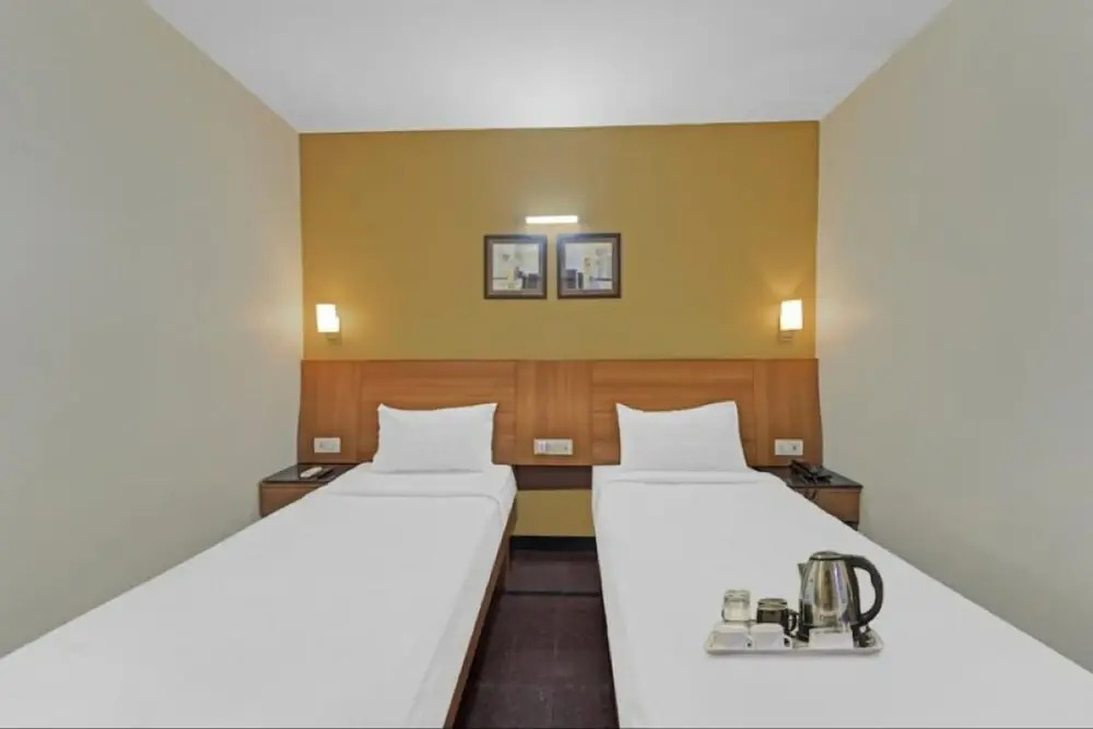 Ченнаи: FabHotel The Redfox