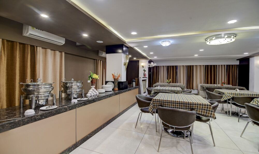 Индаур: Hotel Signature Planet