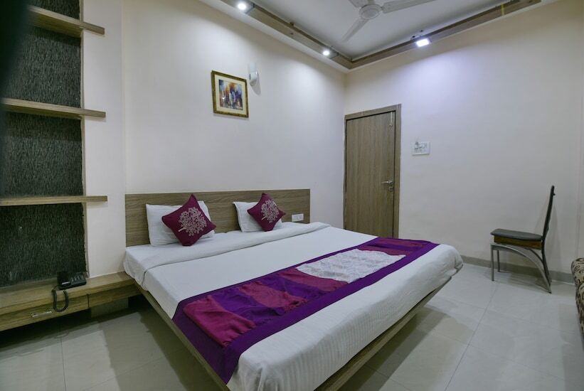 Индаур: Shri Nivas Hotel