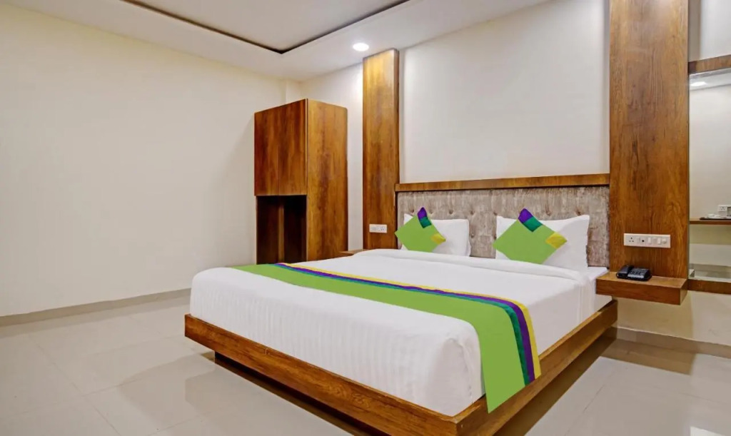 Индаур: Treebo Royal Empire Indore