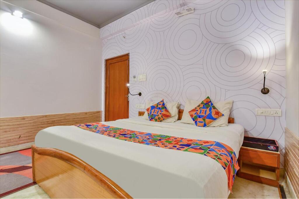 Джайпур: FabHotel Shekhawati Palace
