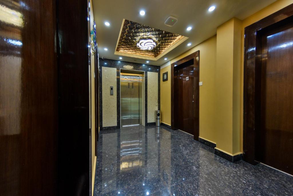 Hotel Royal Milad — фото 1