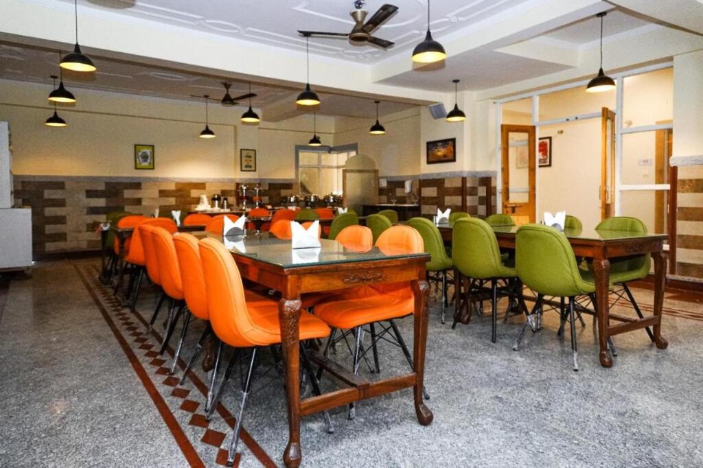 Шринагар: Click Sunburry Hotel Srinagar