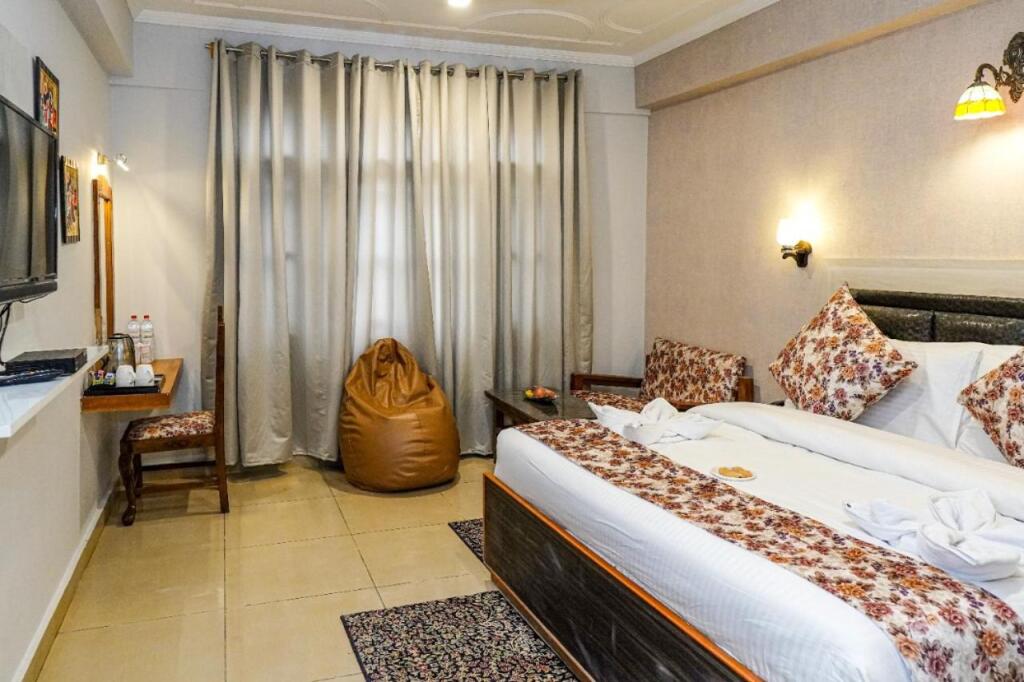 Шринагар: Click Sunburry Hotel Srinagar